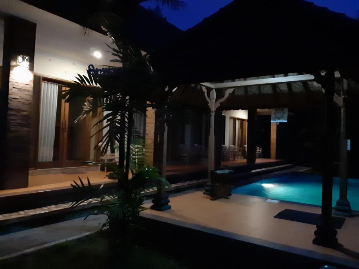Pondok Tulasi Semaya House กีอันยาร์ ภายนอก รูปภาพ